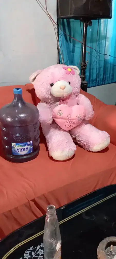 boneka beruang pink besar