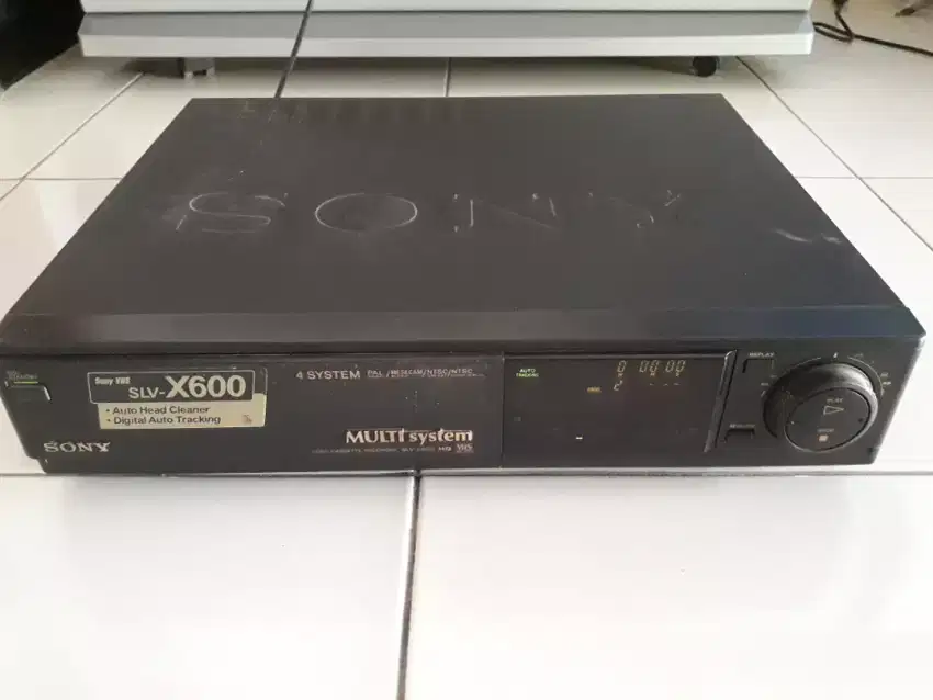 Sony VHS Video Cassette Recorder.