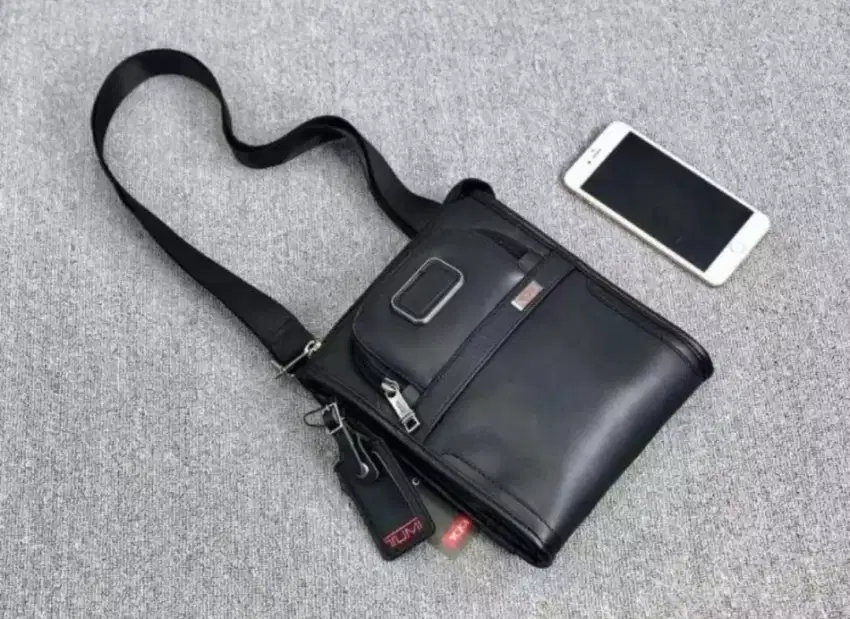 Tas Tumi Alpha Pocket Small Bag Selempang Pria