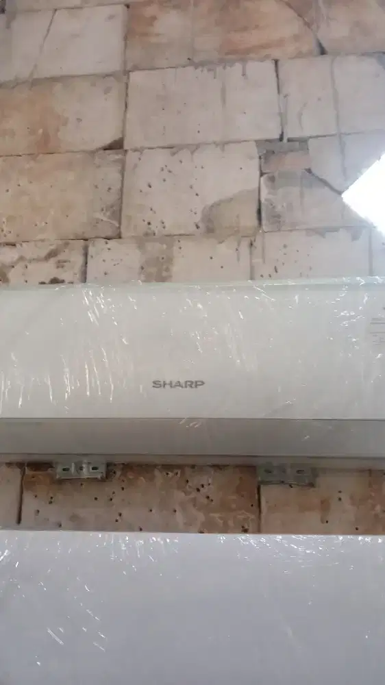 PROMO AC ½PK UNIT GRES BERGARANSI NO REVARASI KONDISI 90 -95% GRES