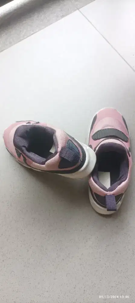 Sepatu anak size 25 borongan