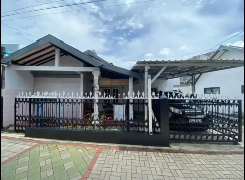 Rumah Kos dan Usaha.di Kota