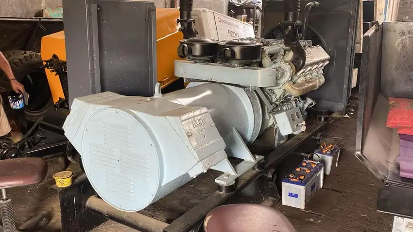 Genset 230KvA Merk MAN