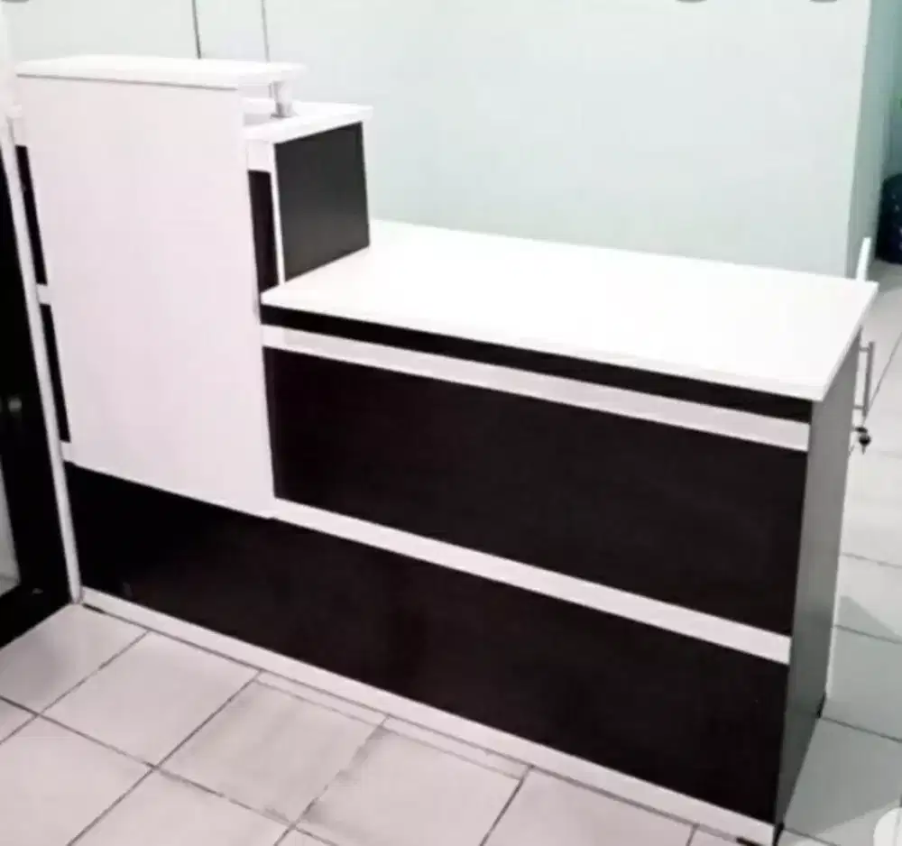 Open order, Meja kasir Laundry cantik bayar COD