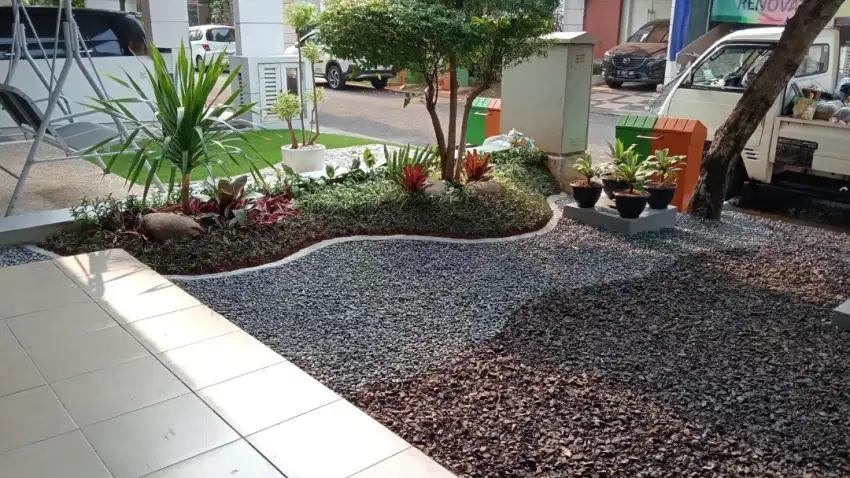 Pembuatan taman kering minim perawatan