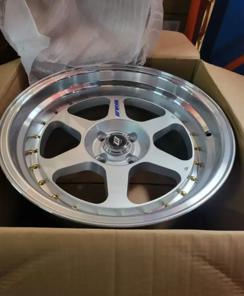 Velg work MASTER L1 R17 pcd 4×100 Lebar 9 - 10 in .