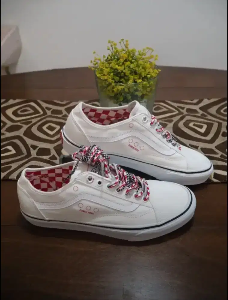Vans old skool tapered white size 42 rare