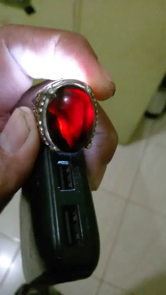 Batu cincin Yaman Wulung