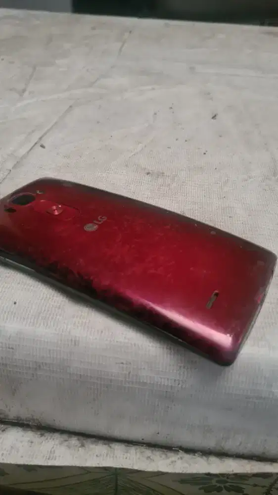 LG G flex 2 merah merona