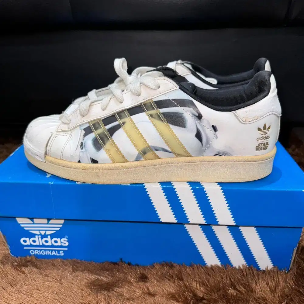 Sepatu Adidas superstar starwars stormtrooper