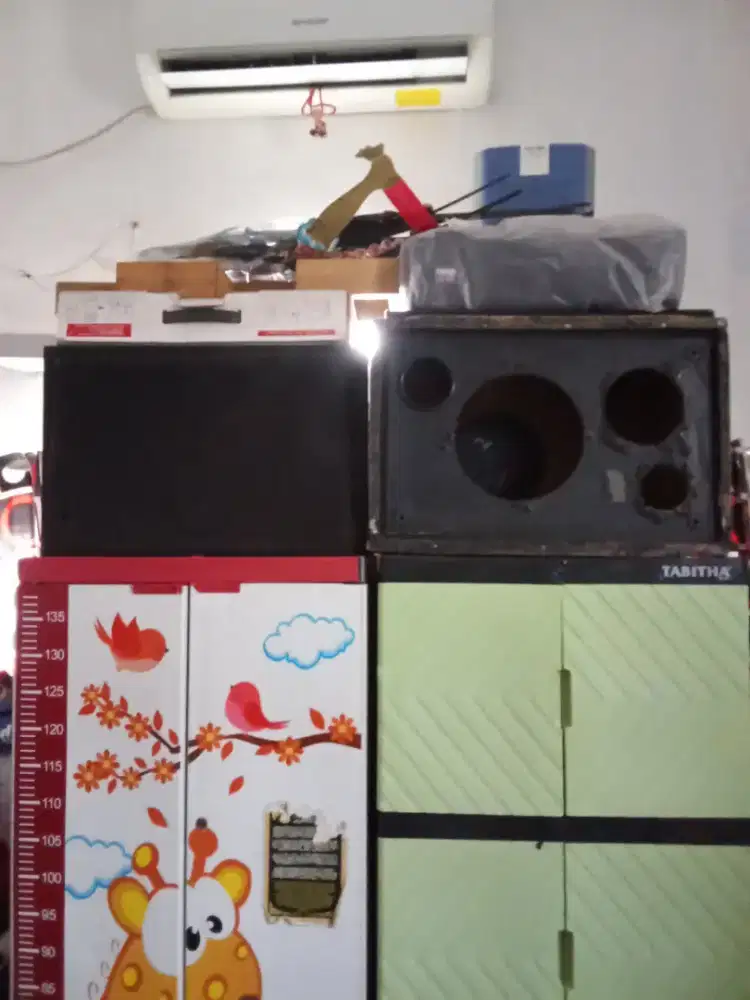 Box Speaker 8 Inchi 3 way sepasang