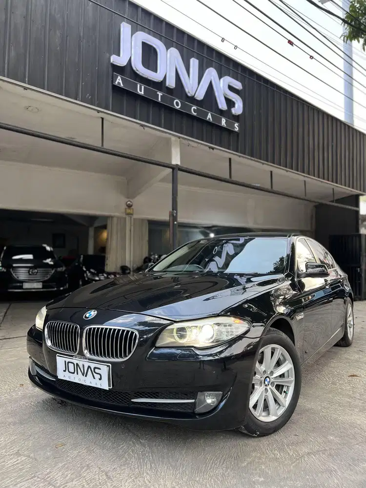 MURAH! Bmw 523i f10 n52 executive tt bmw 520i