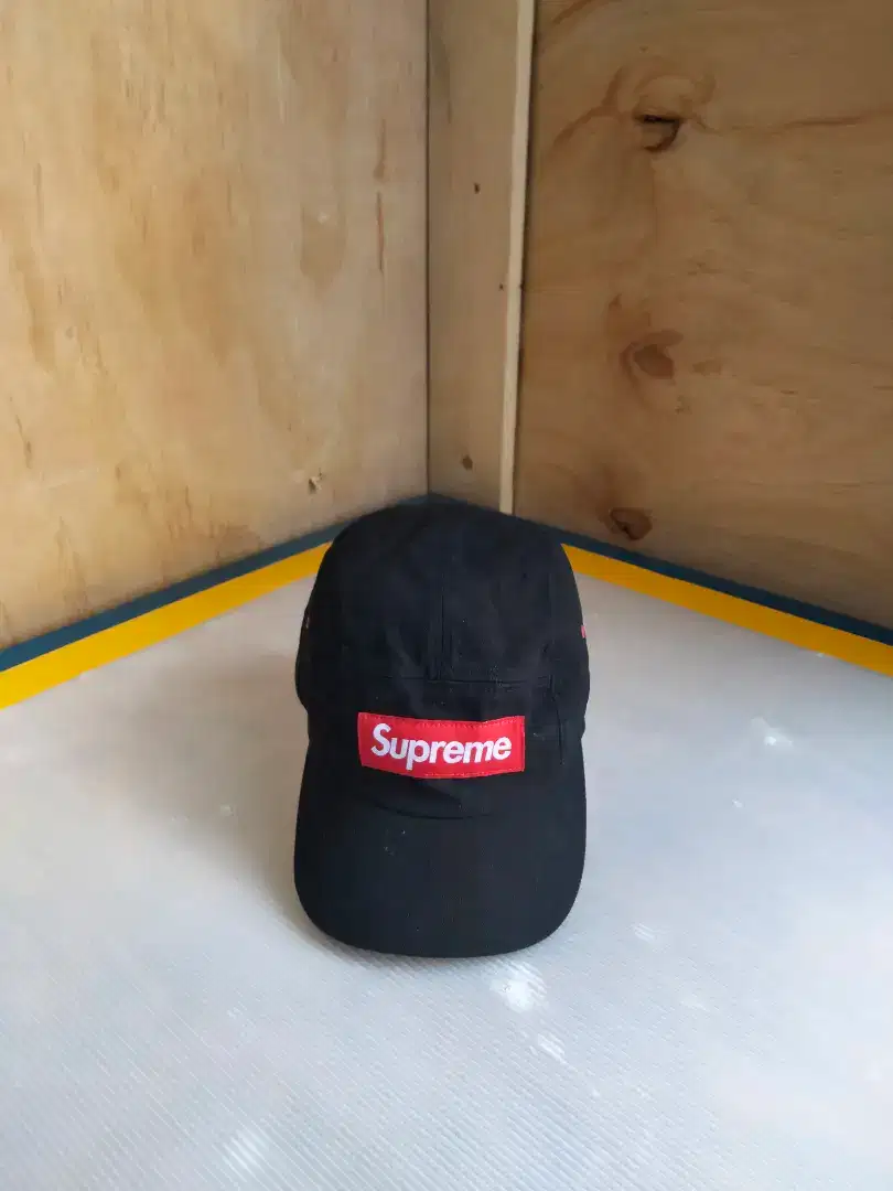 Topi Supreme oke