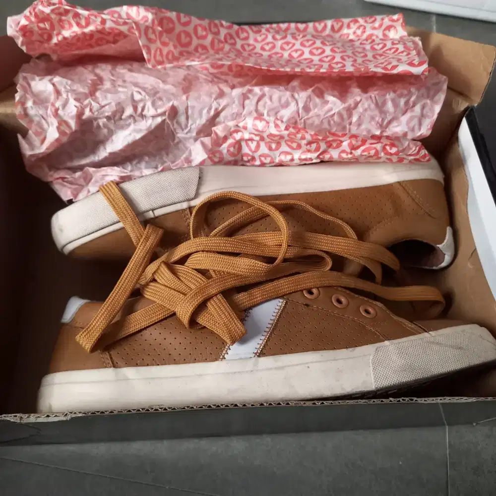 Sepatu Airwalk Johnat Size 42