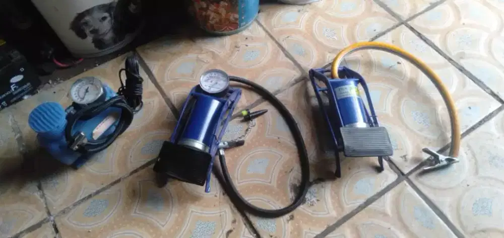 Slhkn plh slh 1 dr pompa angin utk sepeda/motor kond normal spt baru