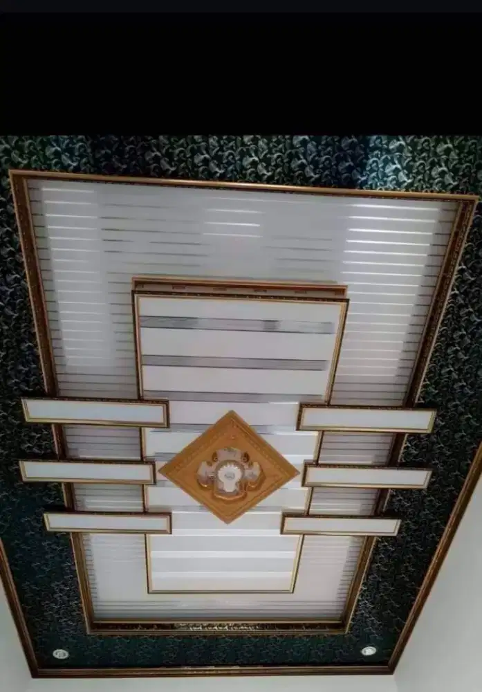 Satu paket terpasang plafon PVC