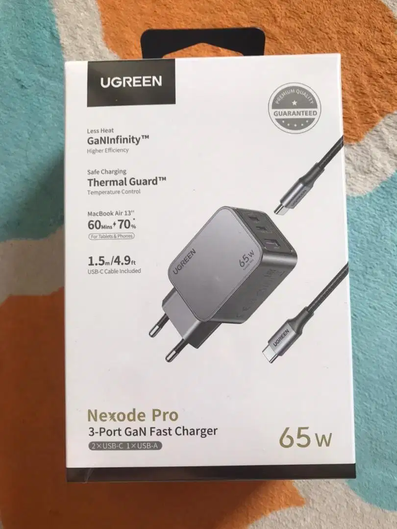 Ugreen 65w 2 port USB C 1 USB A Original