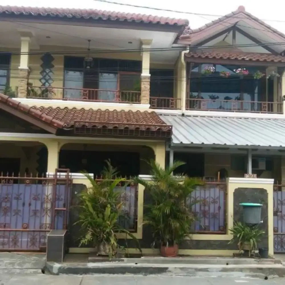 Rumah Mewah 2 LT Pondok kelapa Jakarta Timur