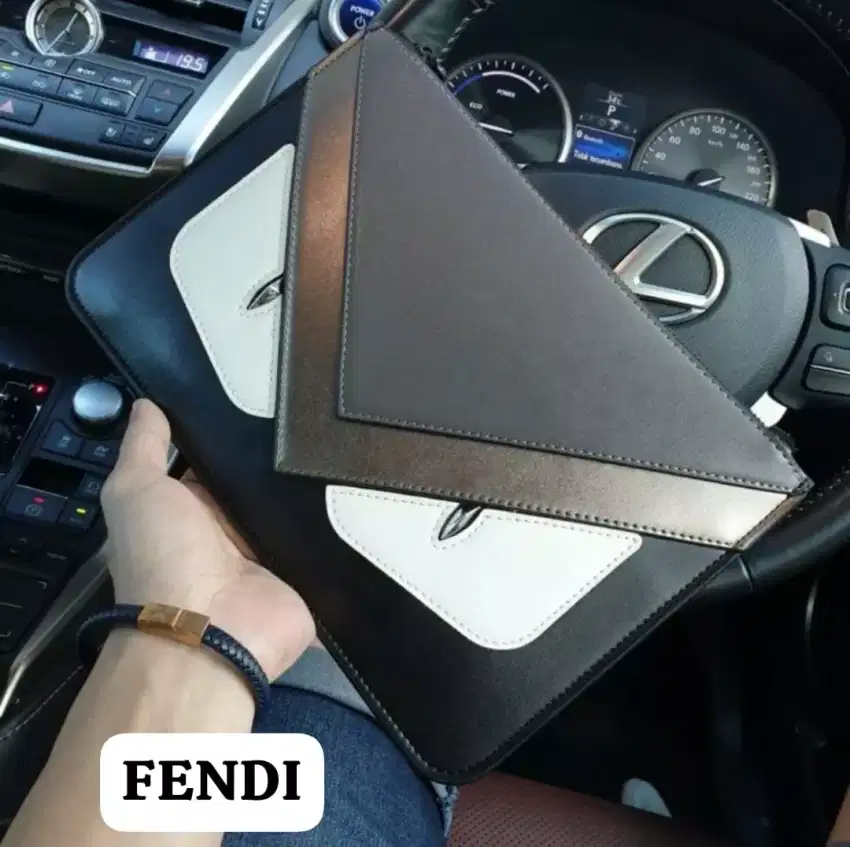 Clutch FENDI MONSTER EYE MODEL CLUTCH PRIA HANDBAG