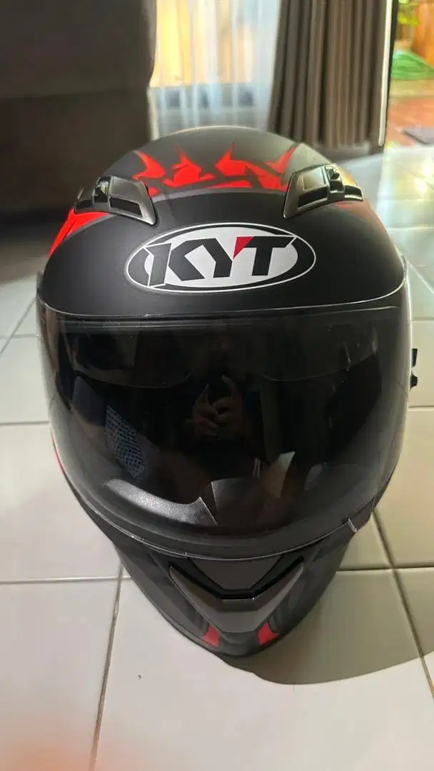 Helm KYT FF SIZE M