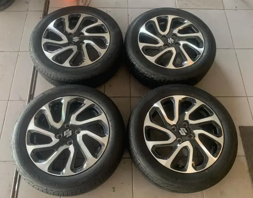 Velg dan Ban OEM Suxuki new Baleno R16