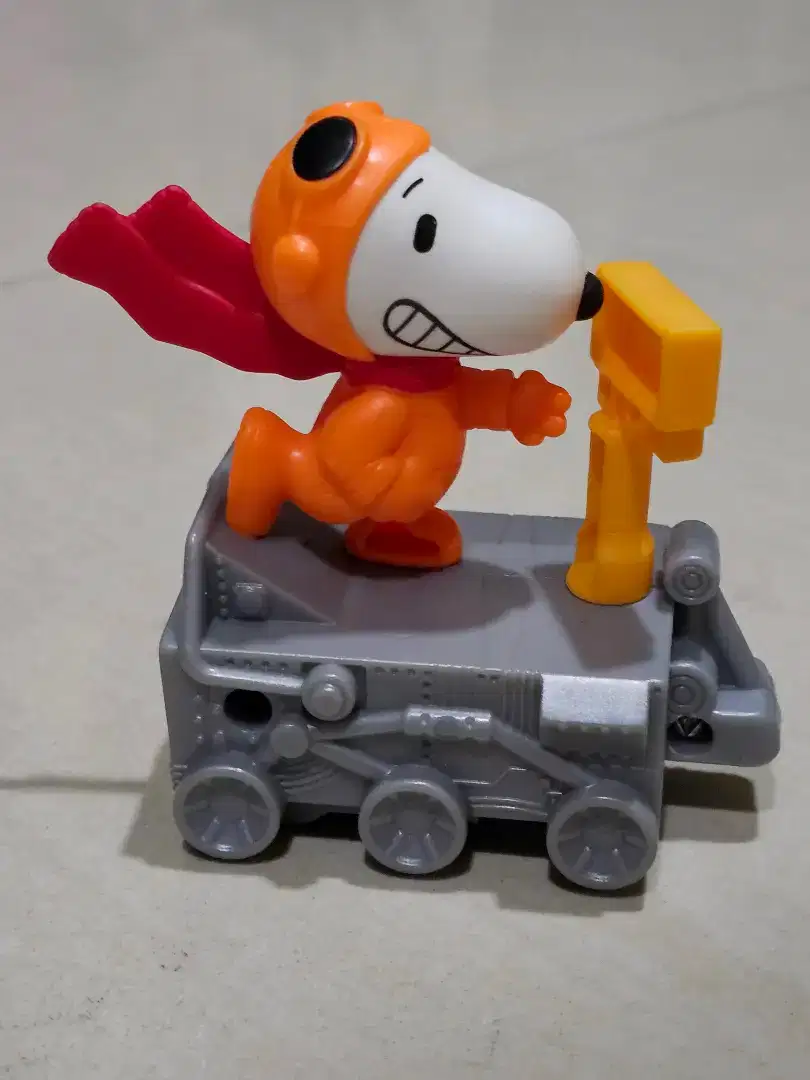 Snoopy figure miniatur