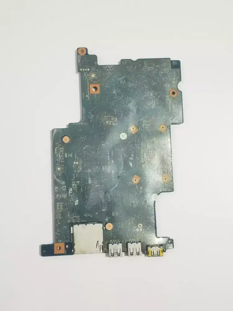 Motherboard Laptop Toshiba Satellite E45DW-C4210 Kondisi Normal Tested