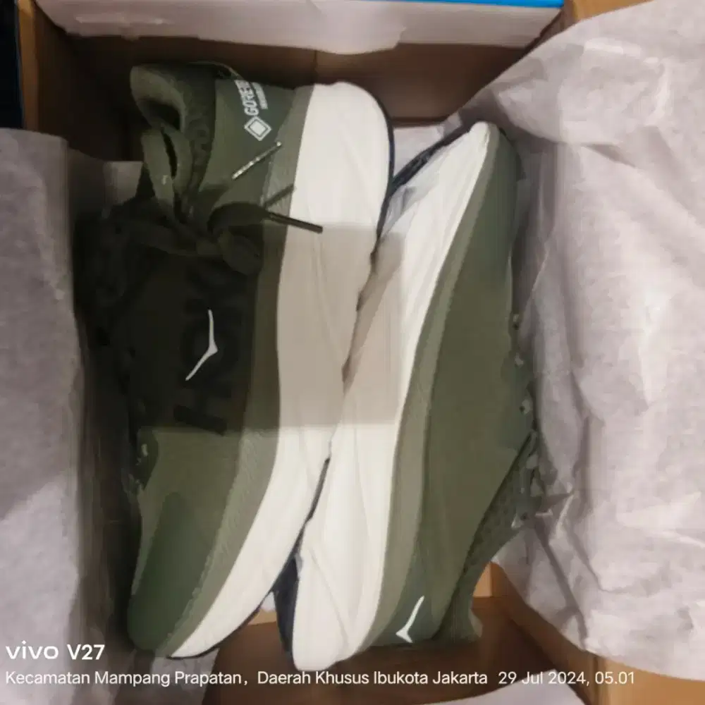 Sepatu Hoka Running size 42