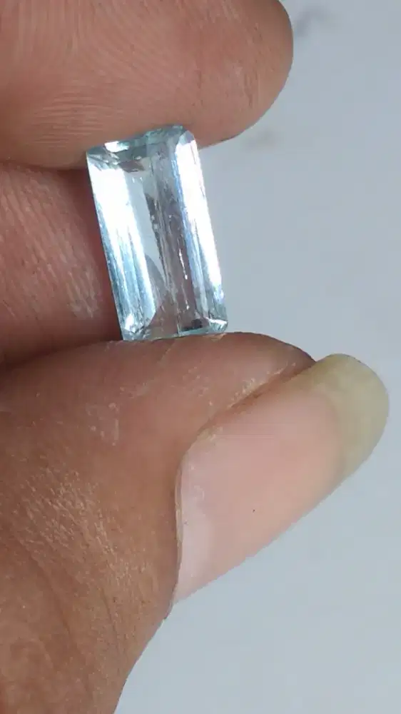 Natural aquamarine beryl