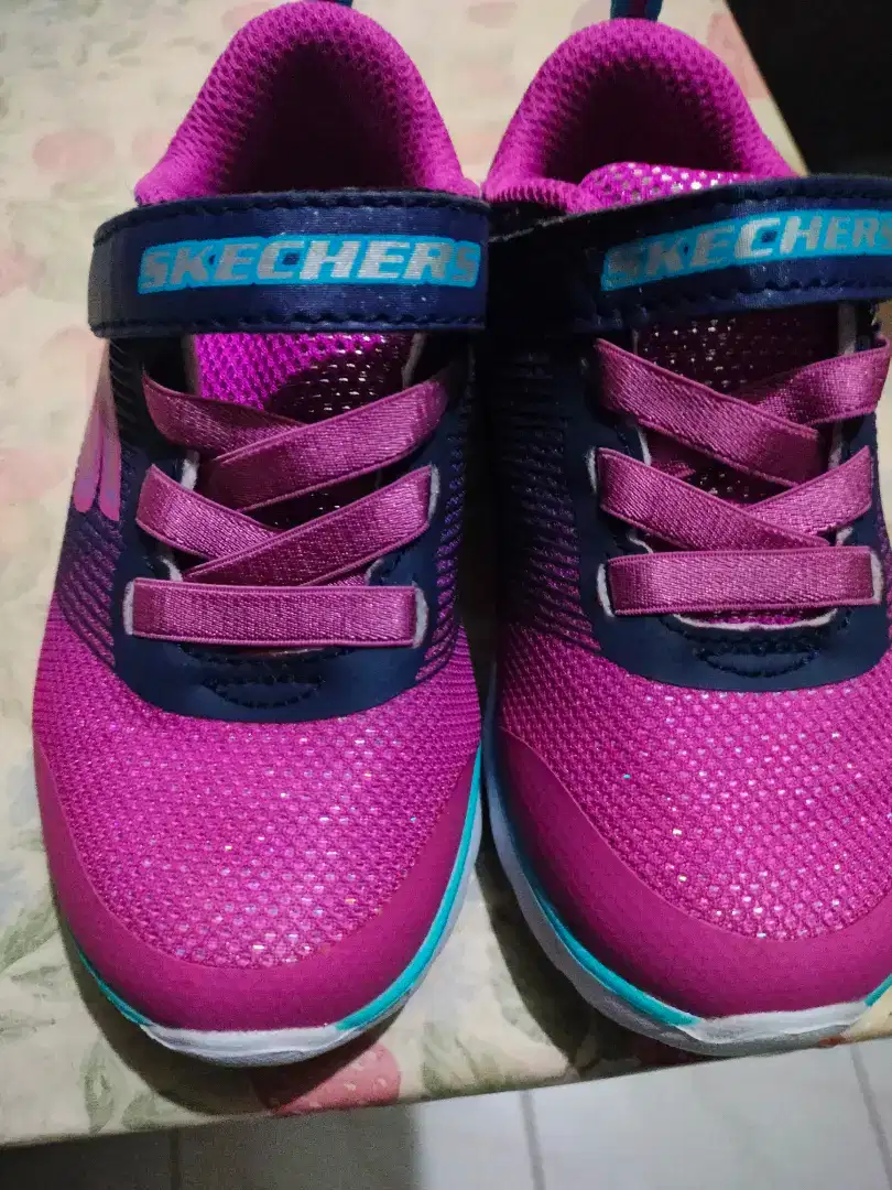 Jual sepatu ori anak skechers size 23