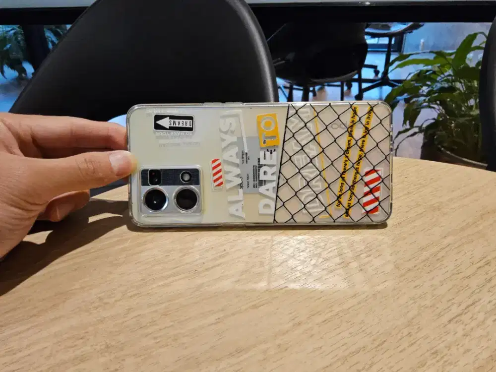 Oppo Reno 8 - Well Condition