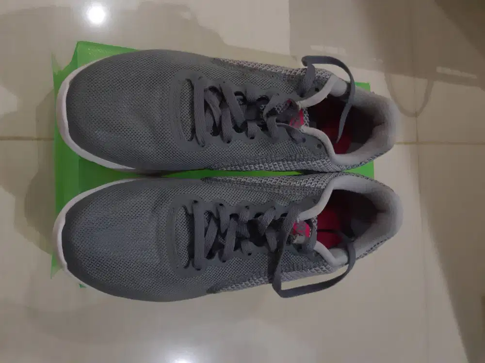 Sepatu Wanita Asli Nik e