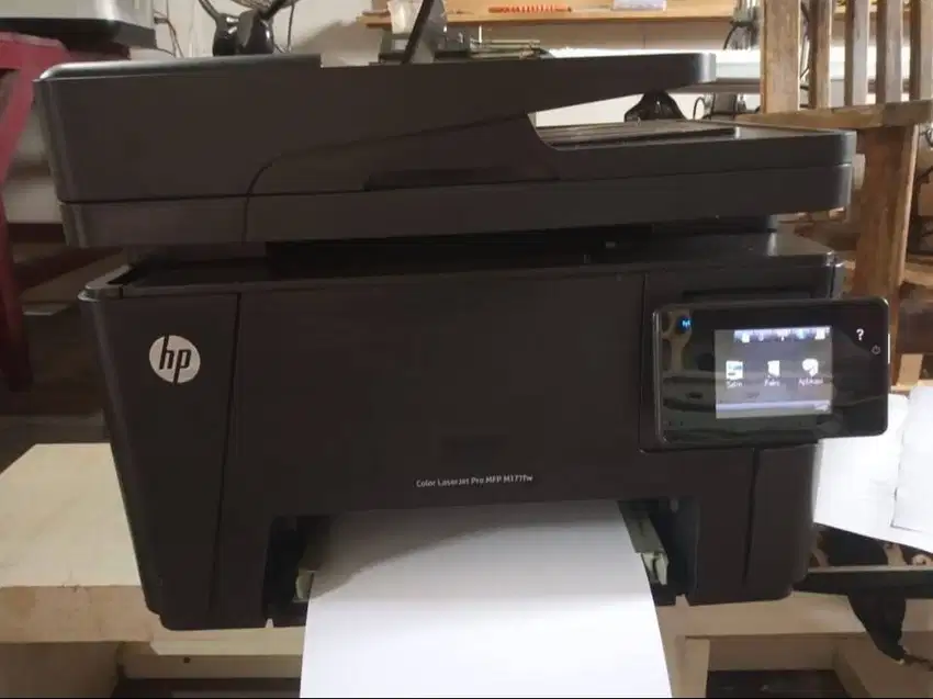 Printer HP Color LaserJet Pro MFP M117fw – Normal