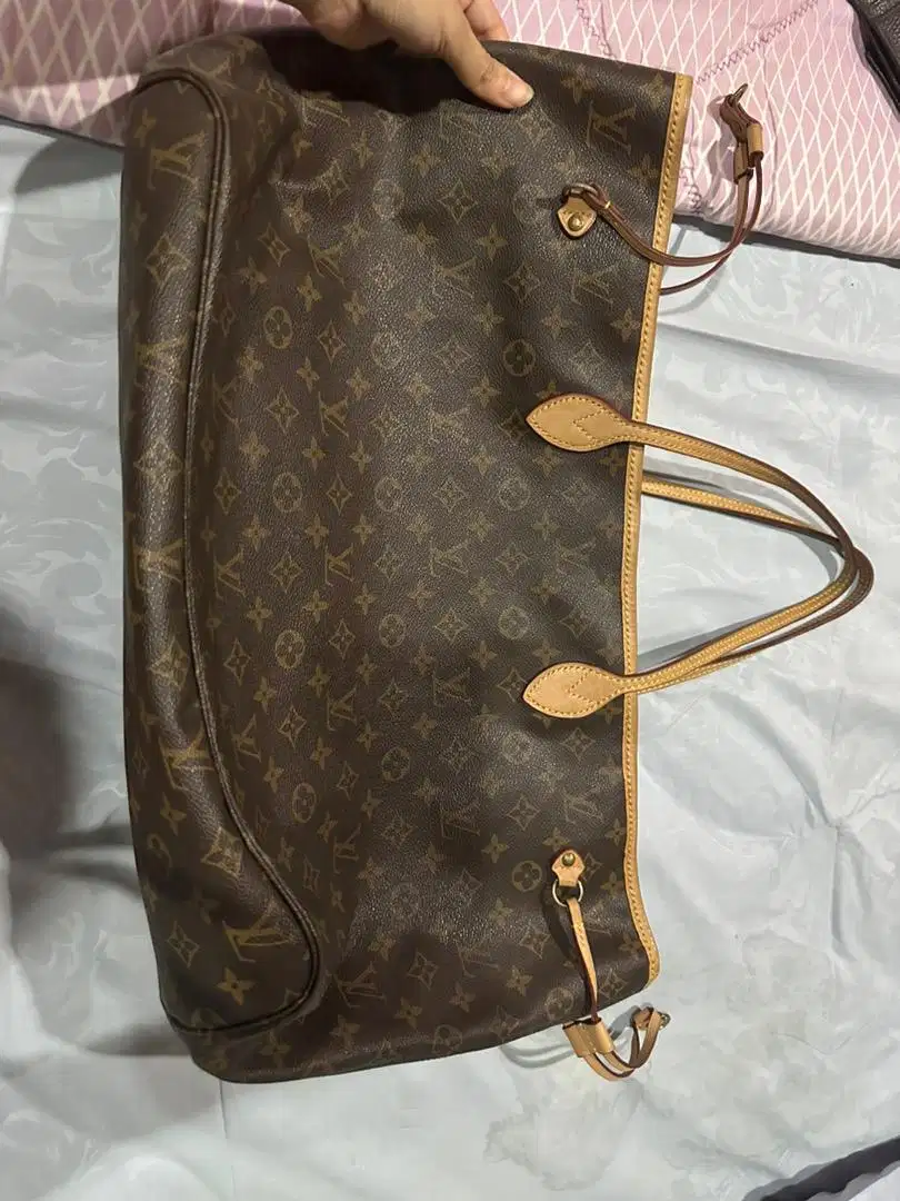 LV neverfull 2003 masi bagus ya