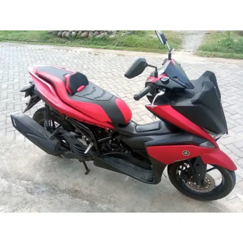 Kulit jok motor model eropa