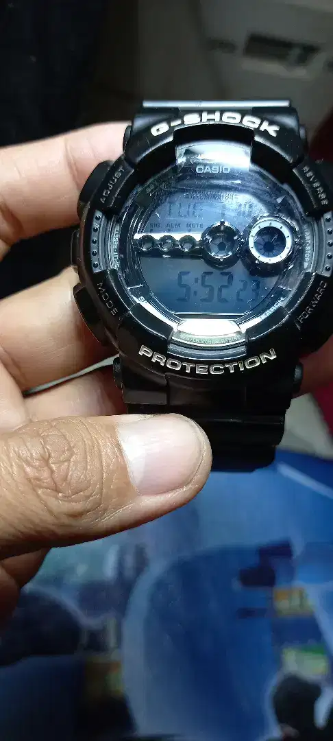 Gshock gd 100 bw original casio