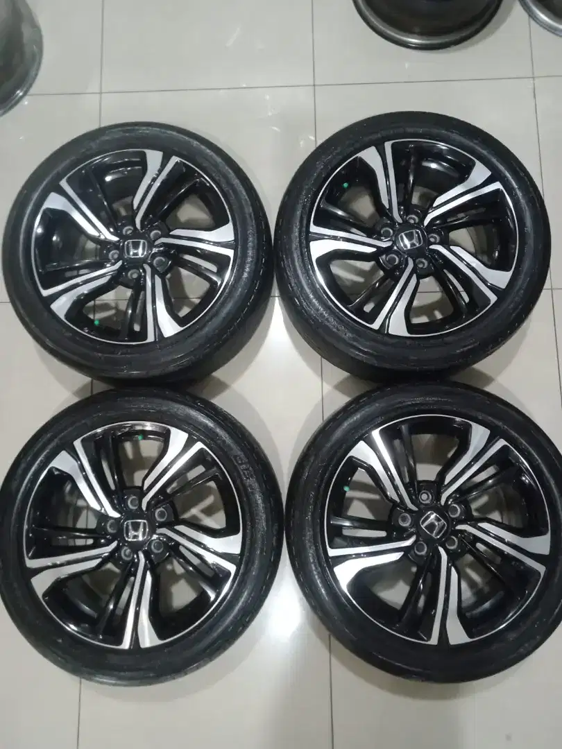 TURUN HARGA !! OEM HONDA CIVIC TURBO R17 + BAN YOKOHAMA 215/50/17 4PCS