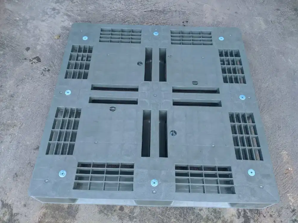 Palet plastik bekas ready semua ukuran