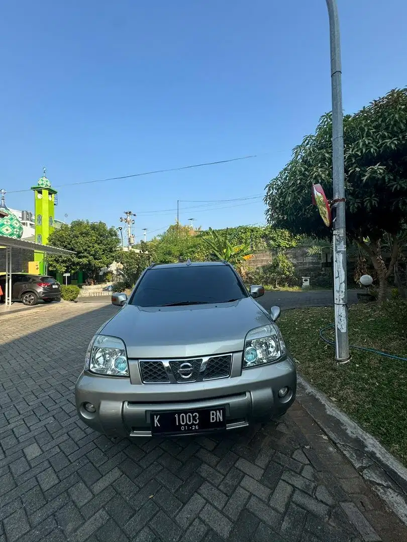 Nissan X- Trail