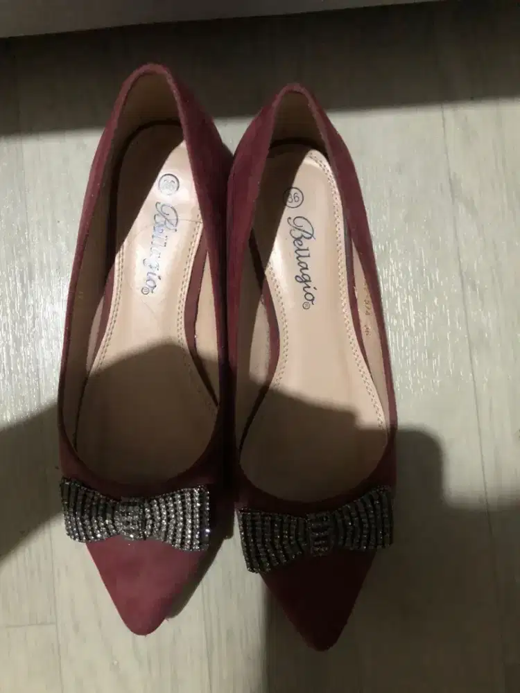 Flat shoes merah