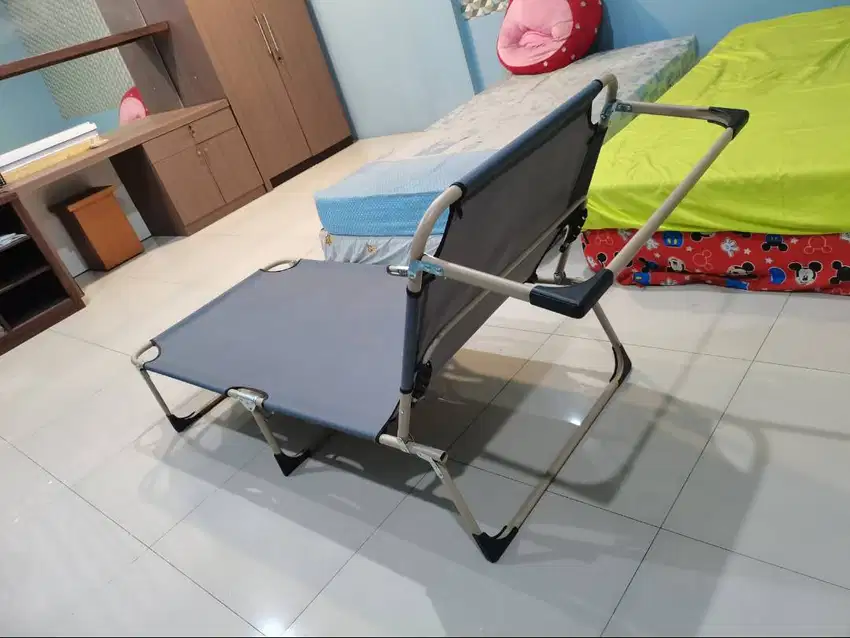 Tempat Tidur Rumah Sakit Manual Lipat