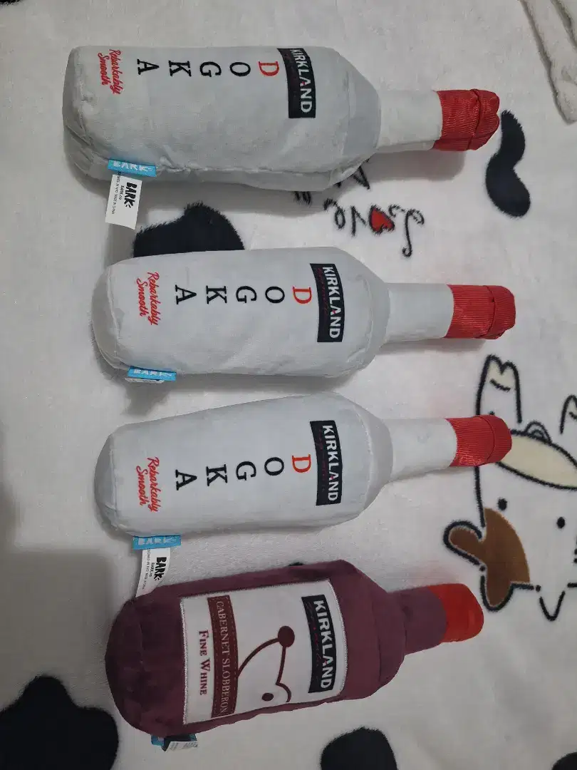 Boneka soft untuk anabul