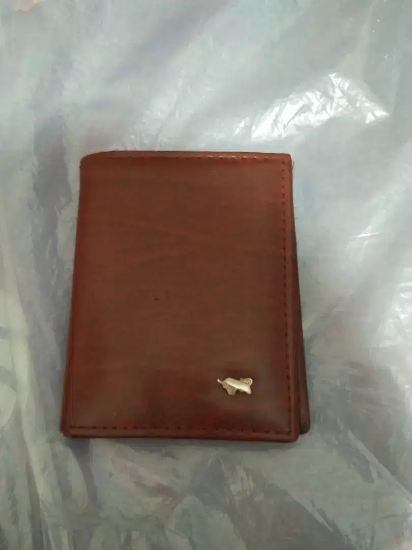 DiJual dompet kulit masih mulus warna coklat