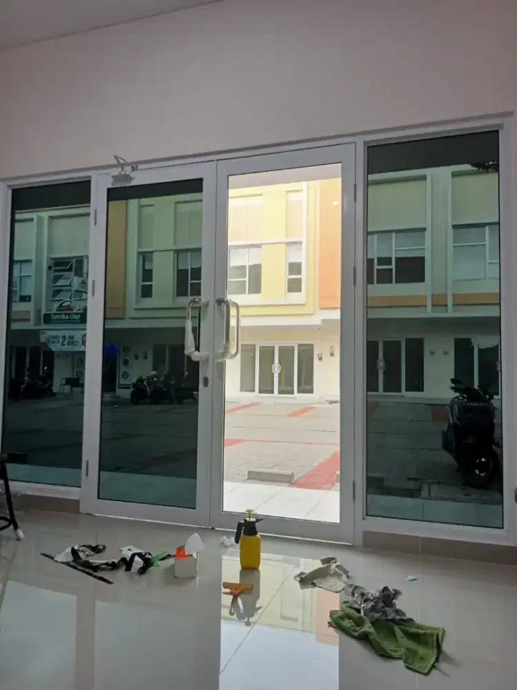 Menjual dan Memasang Kaca Film