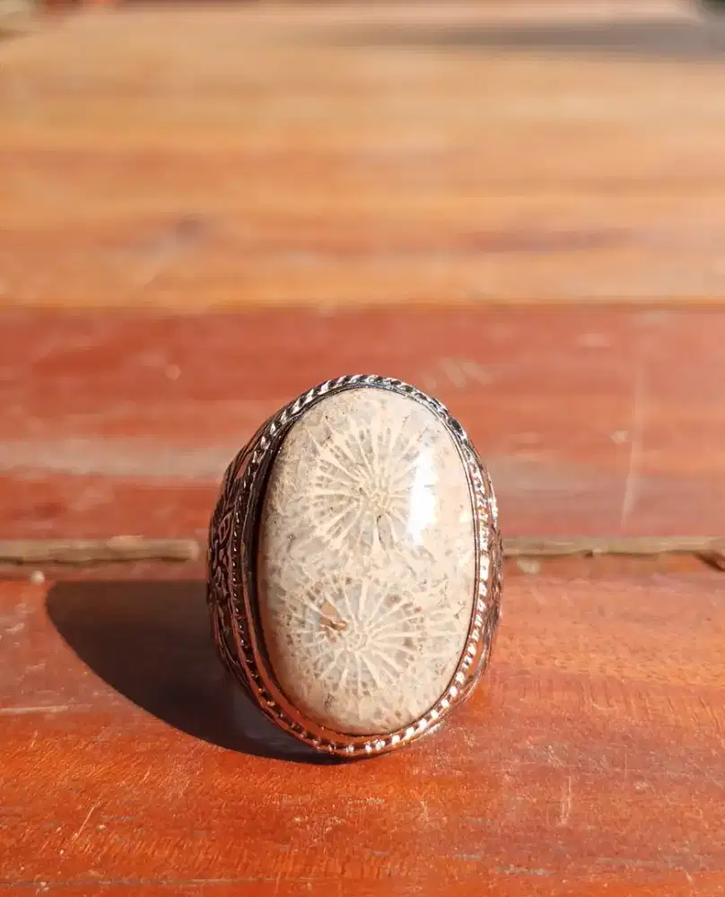 Batu Akik Teratai Pamor