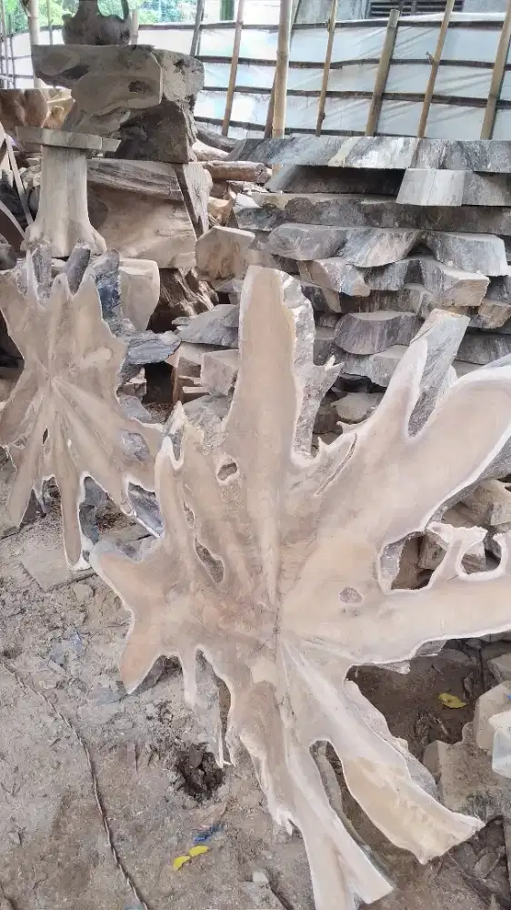 Bintangan kayu jati bermacam ukuran