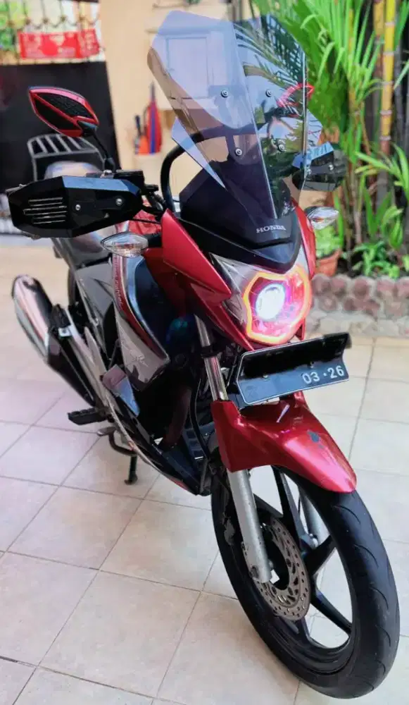 Motor Touring Murah - Megapro Fi 2012 (mulus,part ori, tgn pertama)