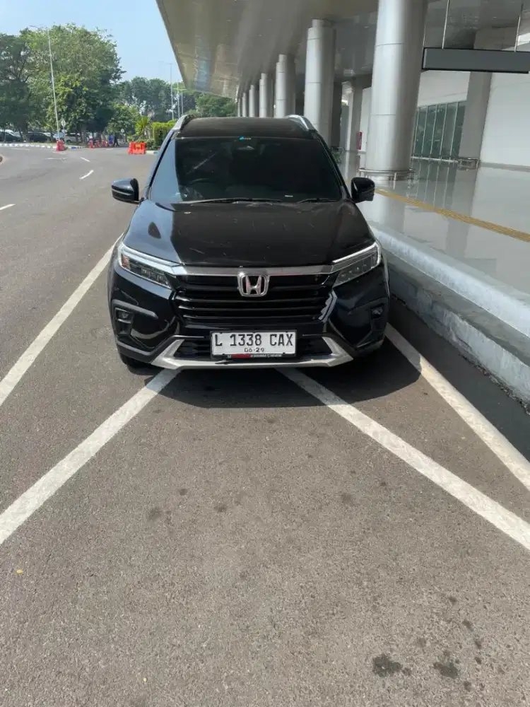 Rental mobil Rent car sewa mobil bulanan harian