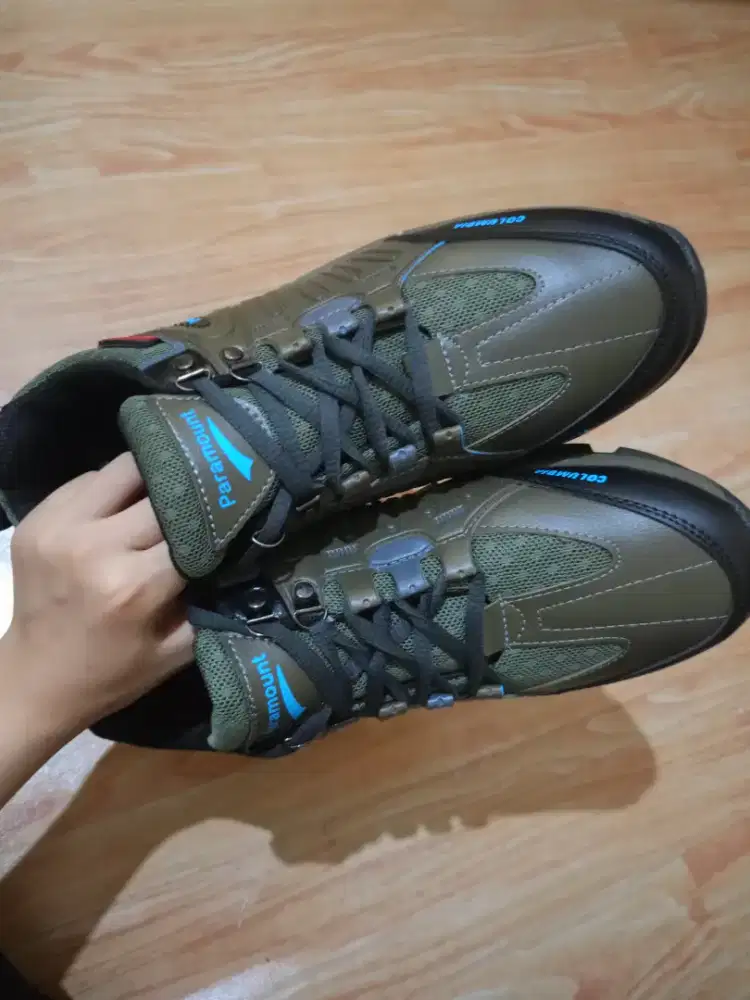 set CARRIER 50L+ SEPATU GUNUNG SIZE 42