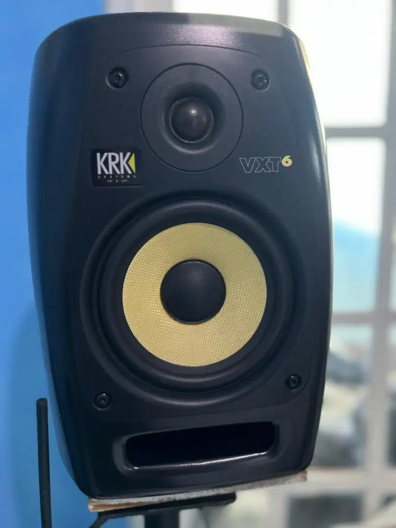 Studio Monitor KRK VXT 6